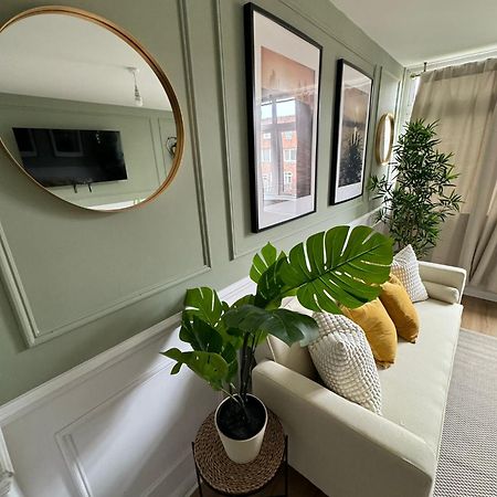 Grace House - 15 Minutes To Central London Thamesmead  Экстерьер фото