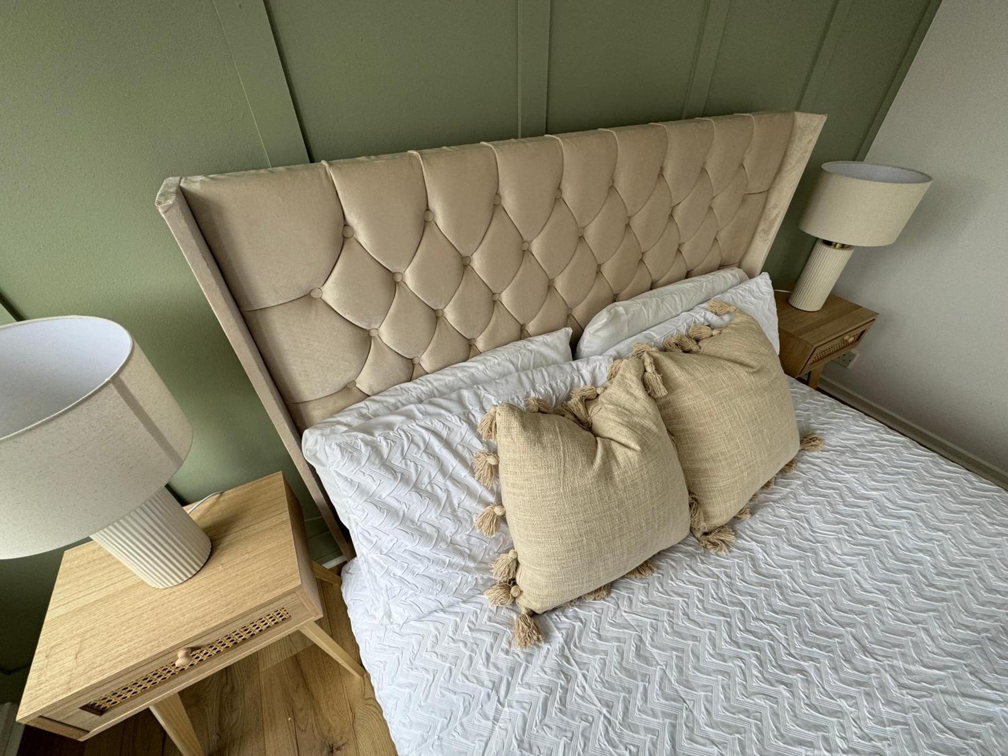 Grace House - 15 Minutes To Central London Thamesmead  Экстерьер фото